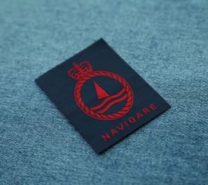 Hot Cut Taffeta Kudottu Label