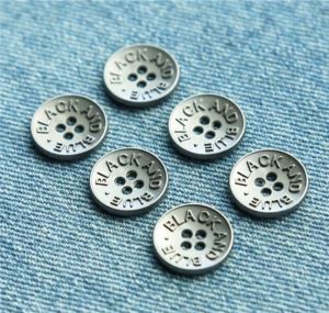 Neljä reikää Dome Metal Ompele On Button